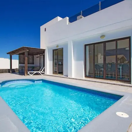 فيلة Casa Nydia