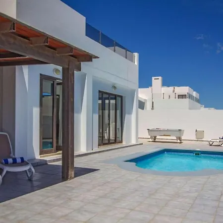 Casa Nydia Vila *